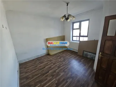 Chitila Triaj Apartament 3 camere 2 bai curte proprie - foto 8