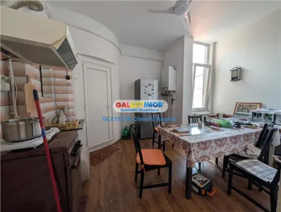 Unirii, apartament 5 cam 170 mp,etajul 2 din trei, renovat, fara risc - foto 14