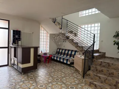 CASA  STREJNICU  5 CAMERE - foto 2