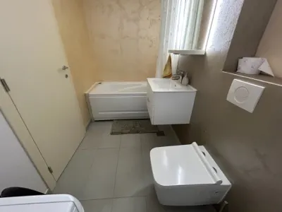 Inchiriere apartament 2 camere Ploiesti, bloc nou zona Albert. - foto 7