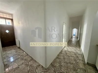 Inchiriere casa 4 camere plus dependinte in Ploiesti, zona ultracentrala - foto 20