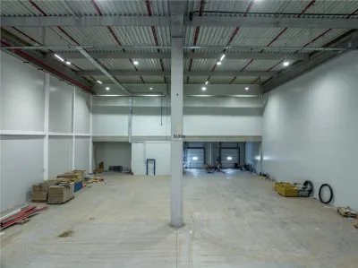 Spatiu Industrial - 10000 mp - Logistica - Productie - Depozitare - foto 3