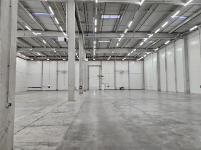 Spatiu Industrial - 3200 mp - Logistica - Depozitare - Distributie - foto 8