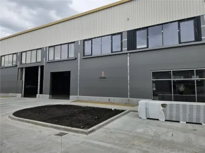 Spatii Industriale - 1296 mp - Productie - Depozitare - Distributie - E-Commerce - foto 5