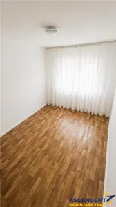 Camera cocheta, Tractorul, Brasov - foto 2