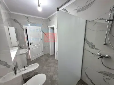 Casa noua, finalizata, intabulata, la iesire din Letcani - foto 11