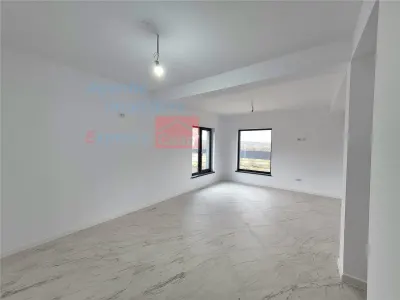 Casa noua, finalizata, intabulata, la iesire din Letcani - foto 13
