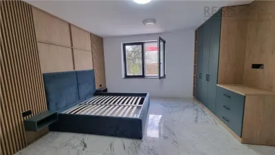 Vila - Bloc modern de 11 camere zona Centrul Civic , Onix - foto 11