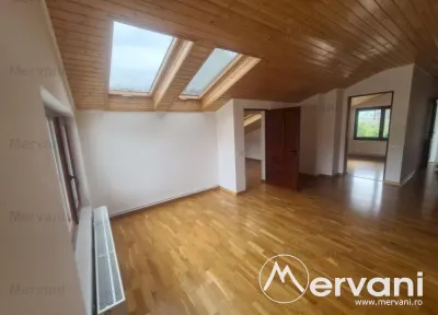 Vila de vanzare in Comarnic - foto 10