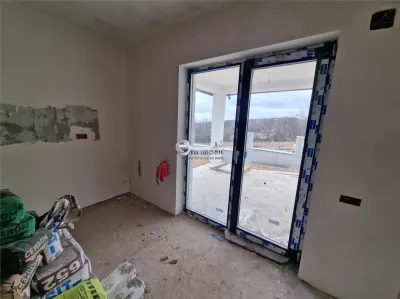 Casa de vanzare I Paun, Barnova I 4 camere, 2 bai I 500 mp teren - foto 15