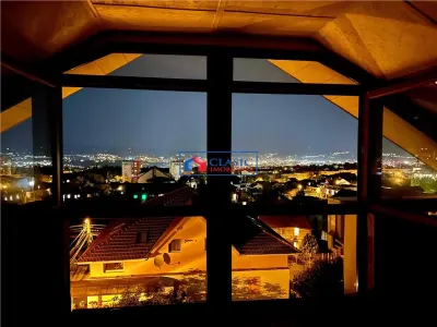 Inchiriere apartament tip penthouse 4 camere de LUX in Zorilor- strada Mircea Eliade - foto 2