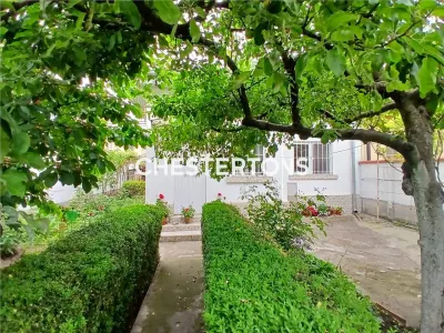 Casa individuala cu garaj si curte libera 300 mp, zona excelenta Brancoveanu - Bucuresti