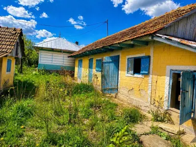 Casa batraneasca + teren 6600 mp Schitu Duca Iasi - foto 5