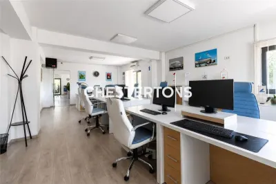 Spatiu comercial + Birouri, zona 1 Mai, langa Metrou Grivita - Bucuresti