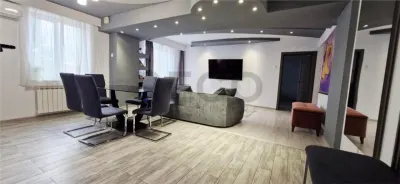 RECO Apartament 4 camere, zona Nufarul, decomandat, renovat, etaj 1 - foto 4