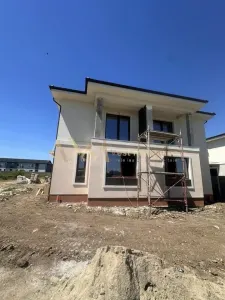 Vanzare 1/2 duplex 4 camere Chisoda - Chisoda