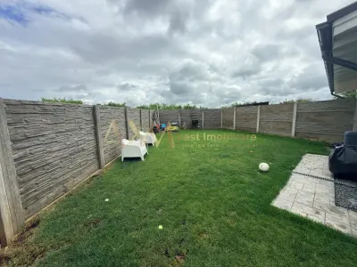 Vanzare 1/2 duplex 3 camere Sag - foto 10