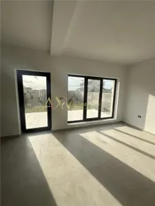 Vanzare  1/2 duplex 4 camere Mosnita Noua - foto 7
