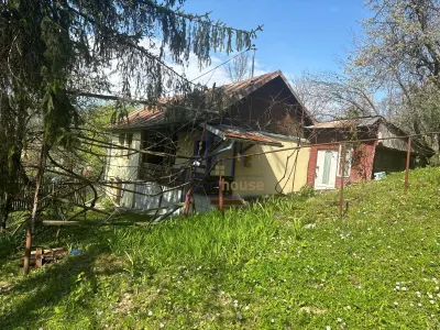 Casa cu teren - foto 3