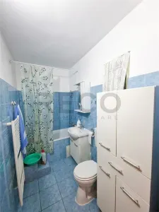 RECO Casa cu 2 camere+living, renovata complet, in Episcopia Bihor - foto 9