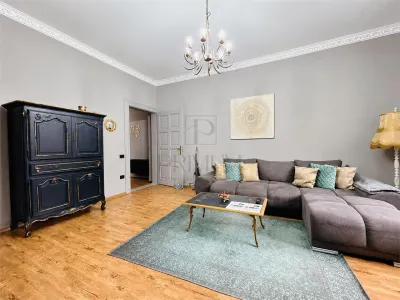 Piata Sfanta Maria, apartament 2 camere, cladire istorica - foto 8