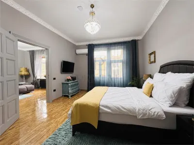 Piata Sfanta Maria, apartament 2 camere, cladire istorica - foto 10
