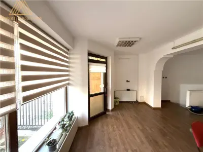 Spatiu ultra central de inchiriat - foto 2