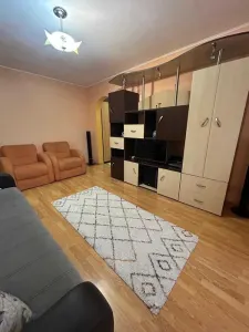Apartament 3 camere Dacia | Mobilat și utilat | 100 m Lidl | Et. 4/4 cu pod - Iasi