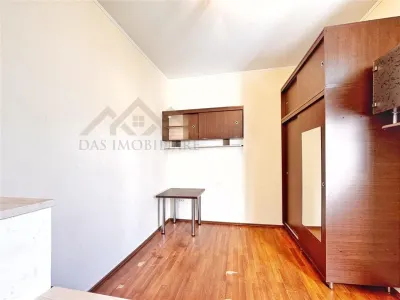 Garsoniera etaj 1, str. V Babes, zona facultatii - Baia Mare