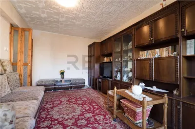 RECO, Apartament decomentat cu lift, 3 camere, Zona Rogerius, Oradea - foto 6