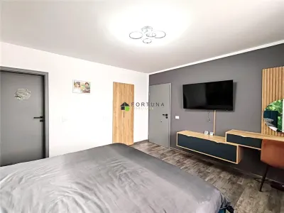 Casa moderna,  singura in curte - Izvor - foto 16