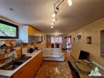 Vila eleganta - Str Grivitei - vanzare - Braila - foto 2