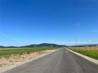 Teren intravilan 639 mp Harman | Zona de case | Acces DN11 - foto 5