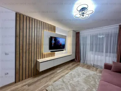 Apartament 3 camere, decomandat - zona Tractorul - Brasov
