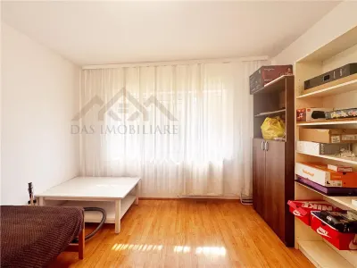 Apartament 3 camere decomandat, parter inalt ,  zona centrala - foto 4
