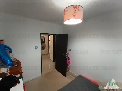 Apartament modern cu 4 camere plus boxa, cu SU de 75mp, parter/4, zona OZANA, la 10 , 15 minute pietonal de statia de metrou 1 Dec 1918. - foto 13