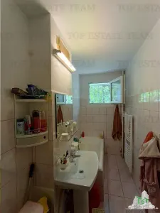 Apartament modern cu 4 camere plus boxa, cu SU de 75mp, parter/4, zona OZANA, la 10 , 15 minute pietonal de statia de metrou 1 Dec 1918. - foto 16