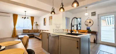 Casa individuala cu 4 dormitoare si panouri fotovoltaice – Sura Mare - foto 5