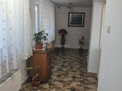 Resita Casa Cartier Muncitoresc - foto 3