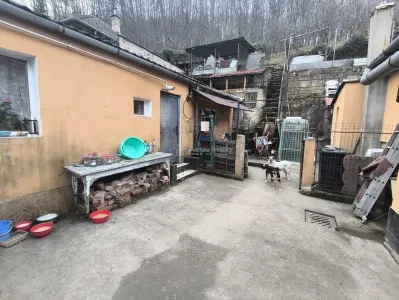 Resita Casa Muncitoresc Zona  Fosta Baie Comunala - foto 14