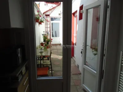 Resita Casa 7 Incaperi Parter si Etaj, Zero investitii - foto 2
