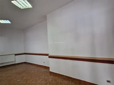 Resita Central Sp.Comercial 415 mp Comision ZERO Cumparator - foto 7
