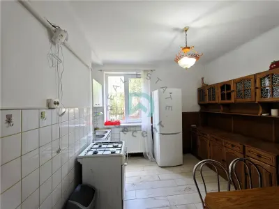 Închiriez 2 camere, Brasovul vechi - Brasov