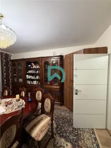Casa Vanzare Sibiu, Piata Cluj, 65 mp, curte comuna - foto 2