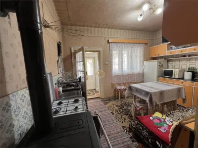 Casă spațioasă cu teren generos de 1.656 mp, într-o zonă liniștită din orașul Livada - foto 14