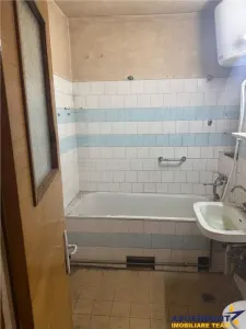 Apartament cu 3 camere, etaj2,  2balcoane, Centru Civic Brasov - foto 7