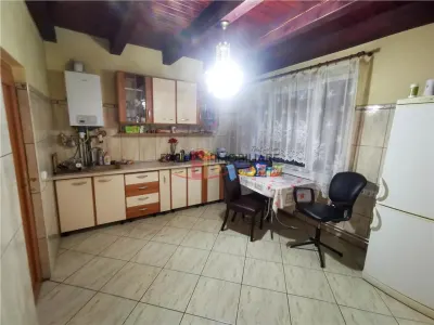 Casa, Vila, 3 camere, 2 bai, 7 km de centrul orasului, Bardesti,Targu Mures - foto 8