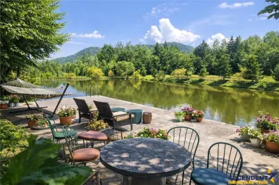 Refugiu idilic cu oglinda de apa, panorama montana, Glajerie/Rasnov, ideal mini resort - Rasnov