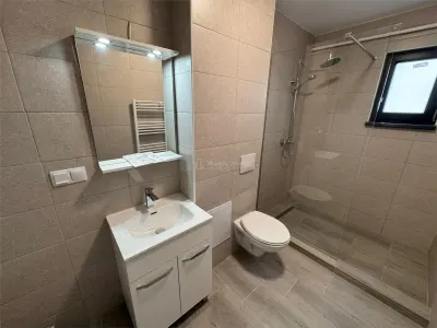 Bocsa Romana, Proiect NOU, 28 de Apartamente  cu 2 si 3 Cam.,Modernizat total Premium. - foto 17