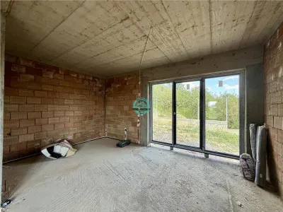 Case tip duplex de vanzare, 101 mp utili, 230 mp teren, in Corunca - foto 12